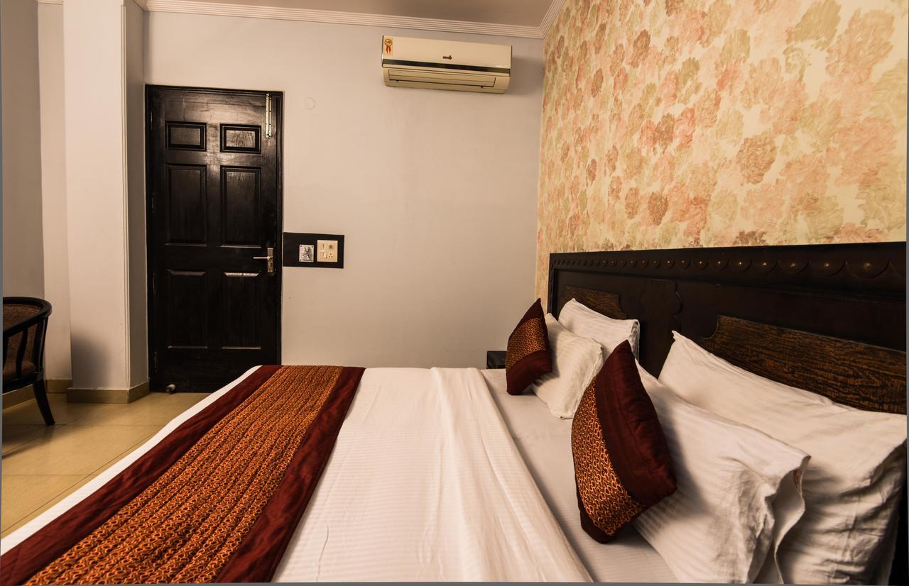 Hotel Sunrise Delhi  Bagian luar foto