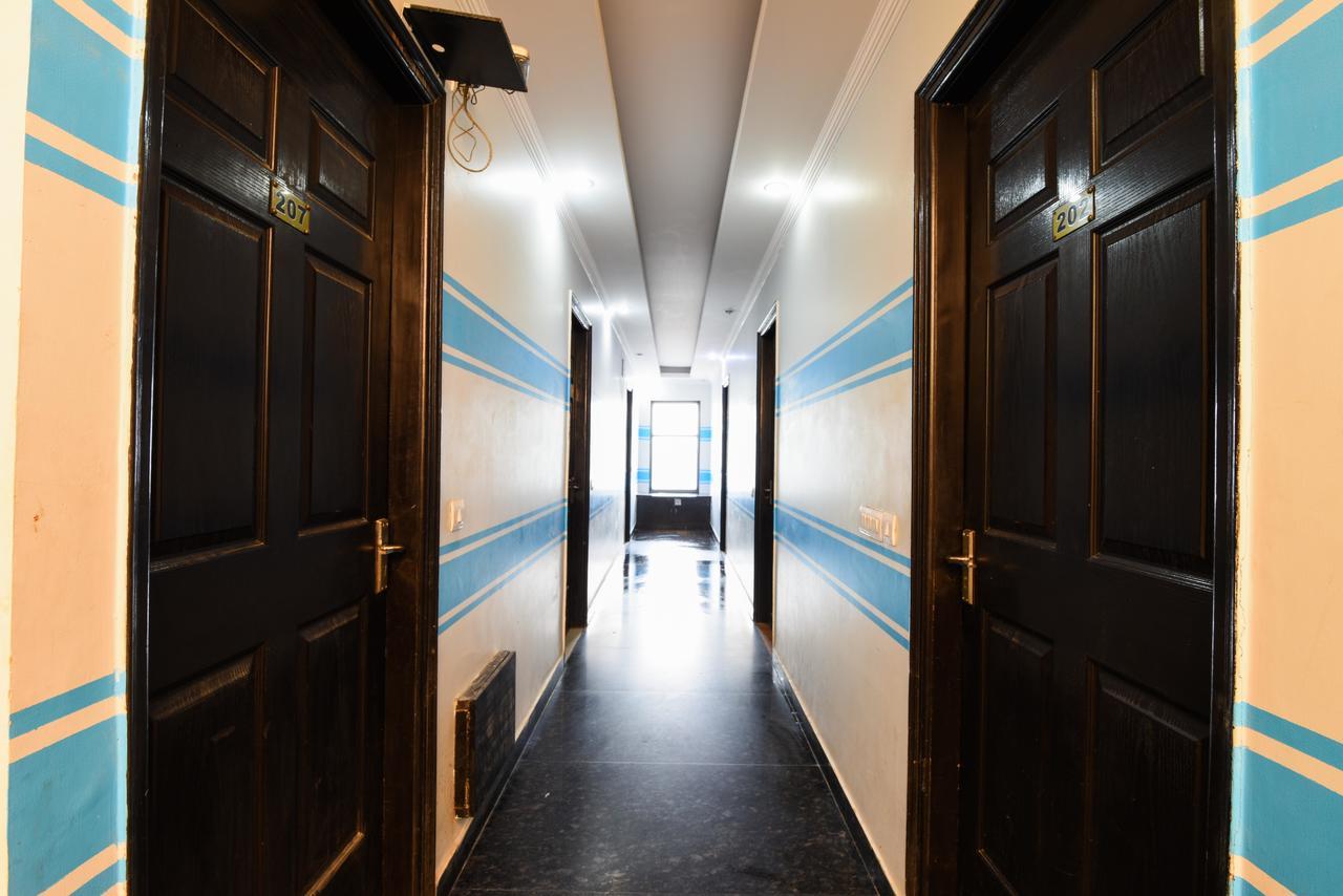 Hotel Sunrise Delhi  Bagian luar foto