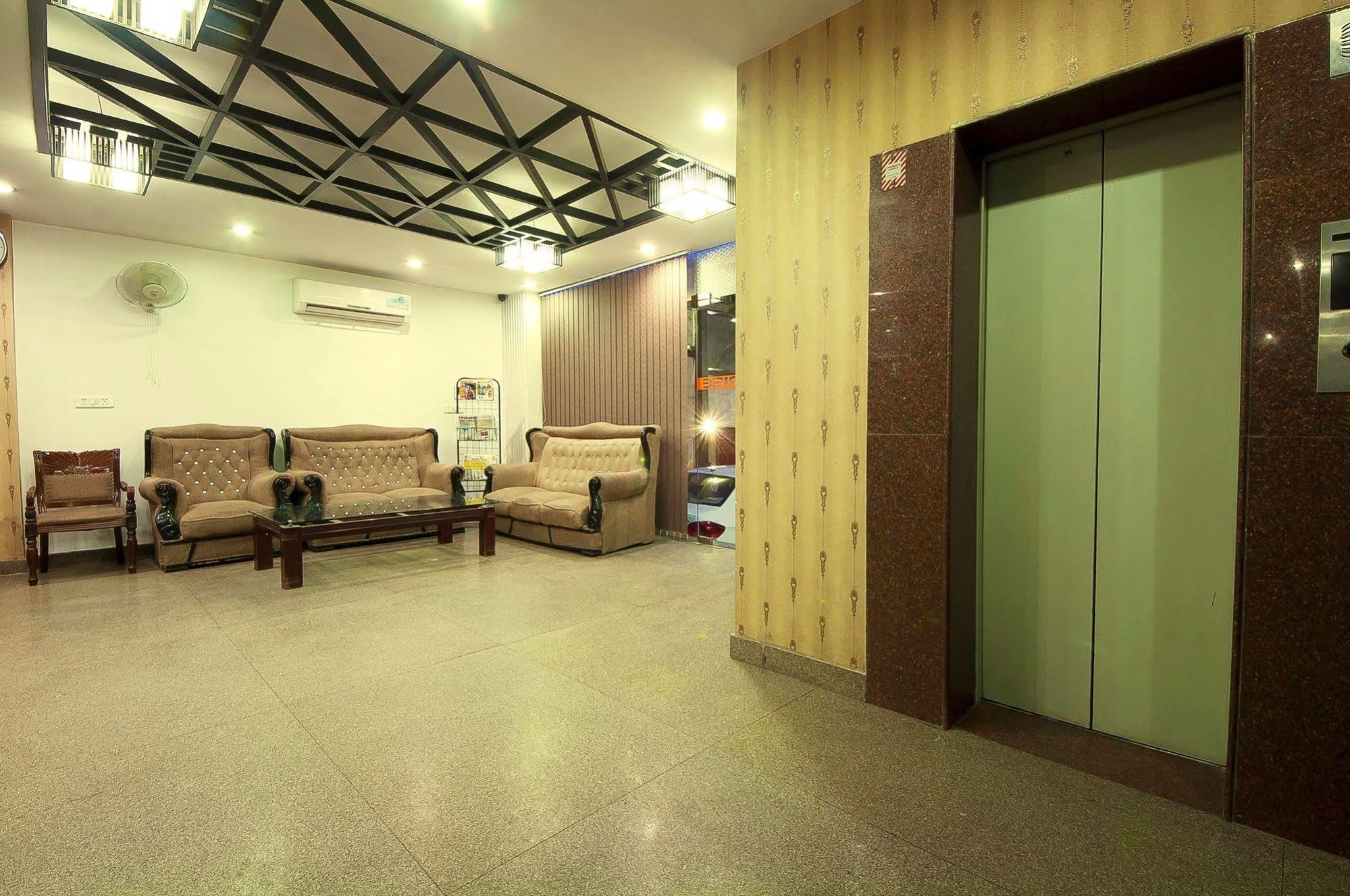 Hotel Sunrise Delhi  Bagian luar foto
